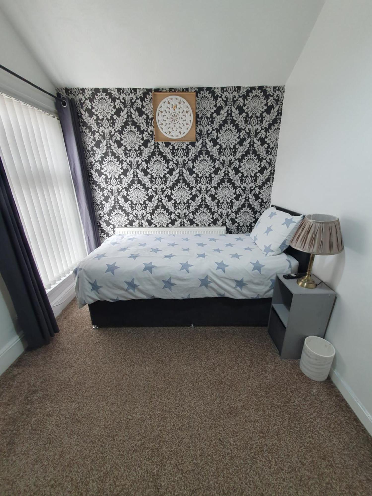 Private Room In Cardiff Exterior photo